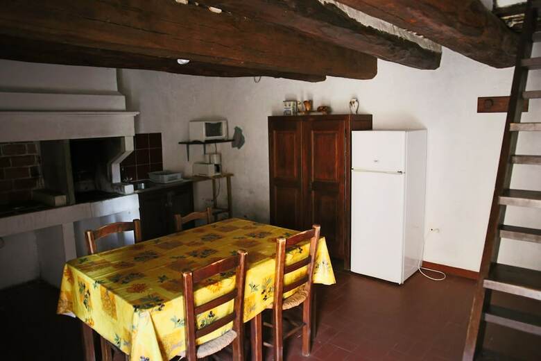Hameau de Fontroussi�re