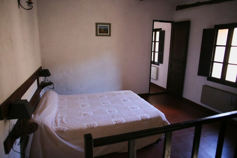 Hameau de Fontroussi�re