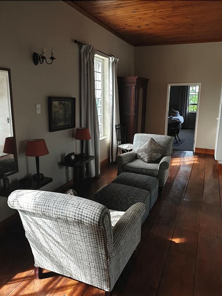 Hotel 137 High Street Guest House