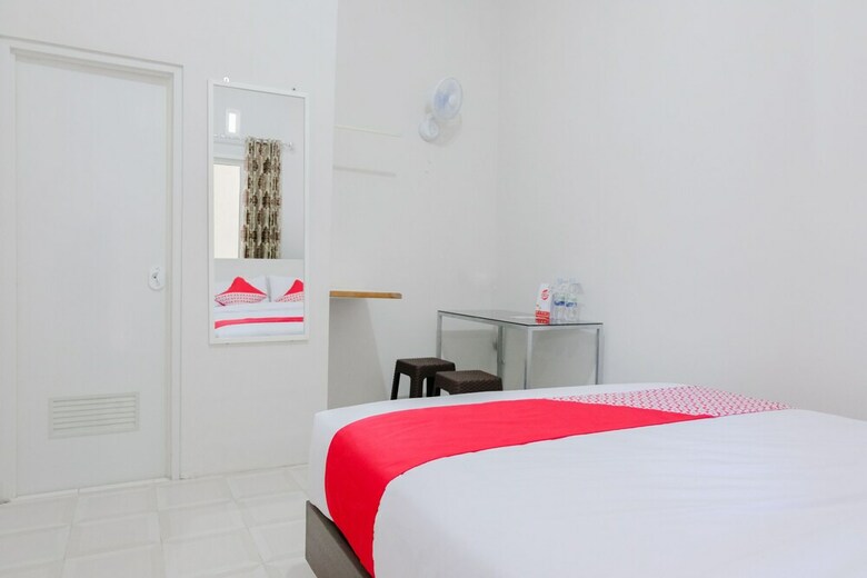Hotel Oyo 973 Simpang Alun-alun Residence
