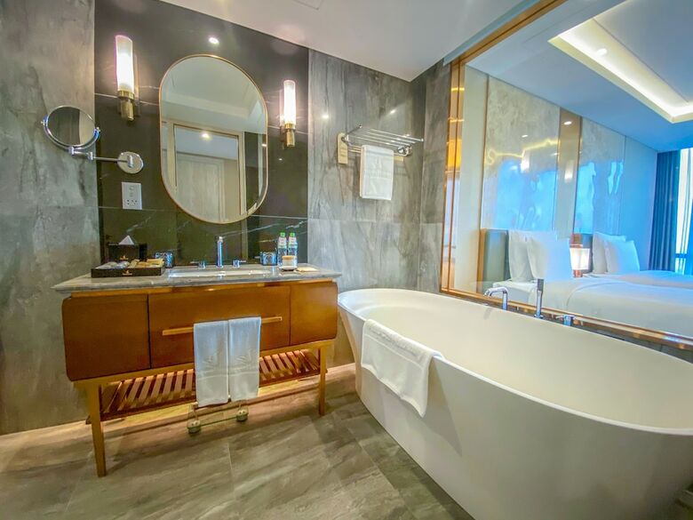 Hotel Vinpearl Luxury Landmark 81