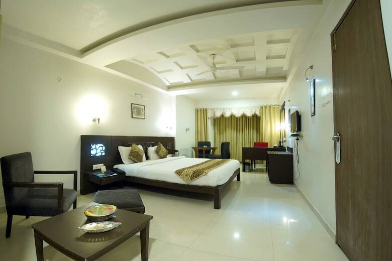 Hotel Venkatesh International