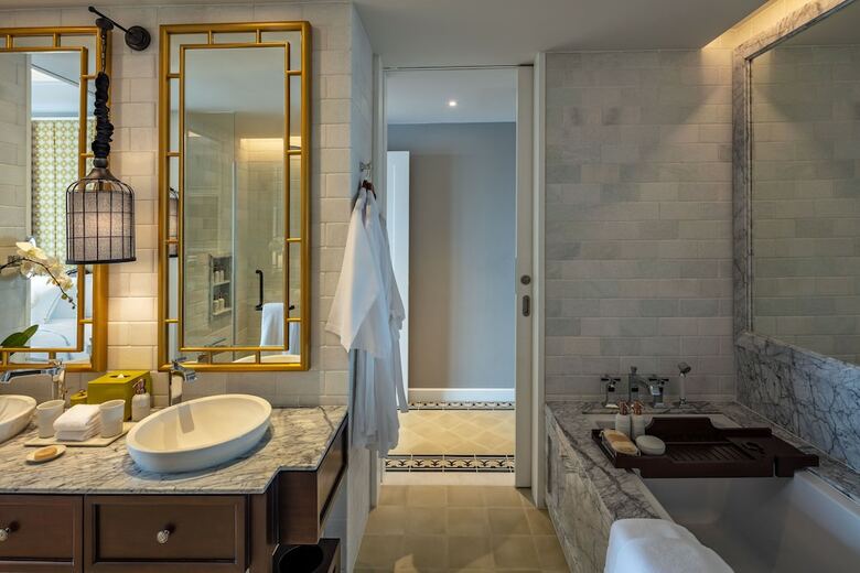 Mia Saigon Luxury Boutique Hotel