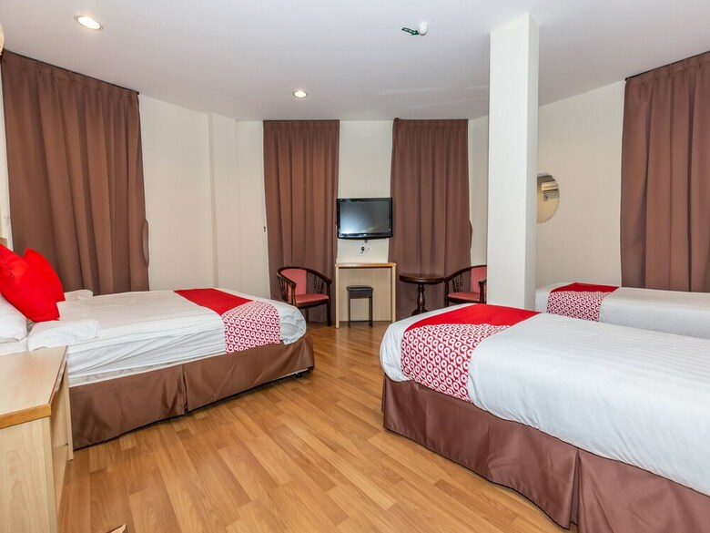 Hotel Oyo 1155 906 Batu Berendam