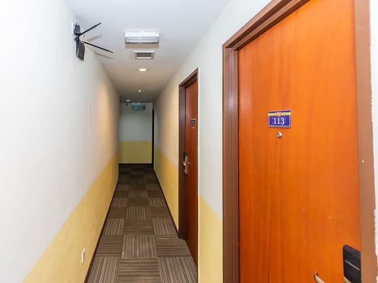 Hotel Oyo 1155 906 Batu Berendam