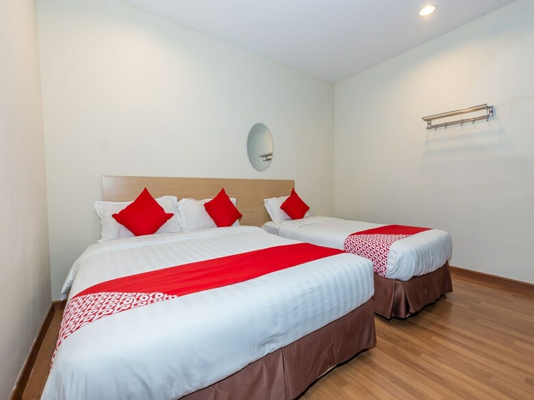 Hotel Oyo 1155 906 Batu Berendam