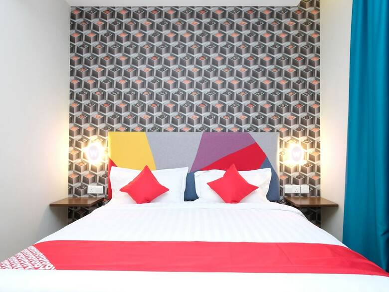 Oyo 1139 W Hotel Cemerlang