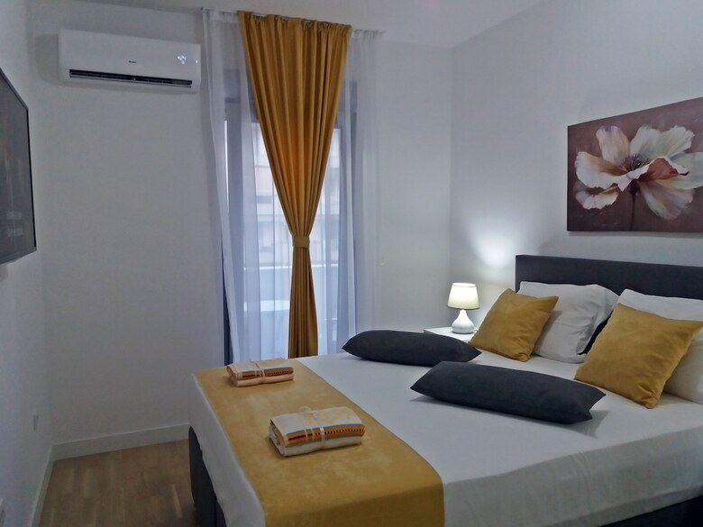 de Luxe City Apartments