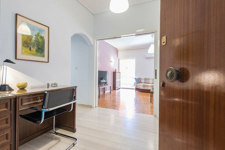 Comfy Apartment Near City Center
