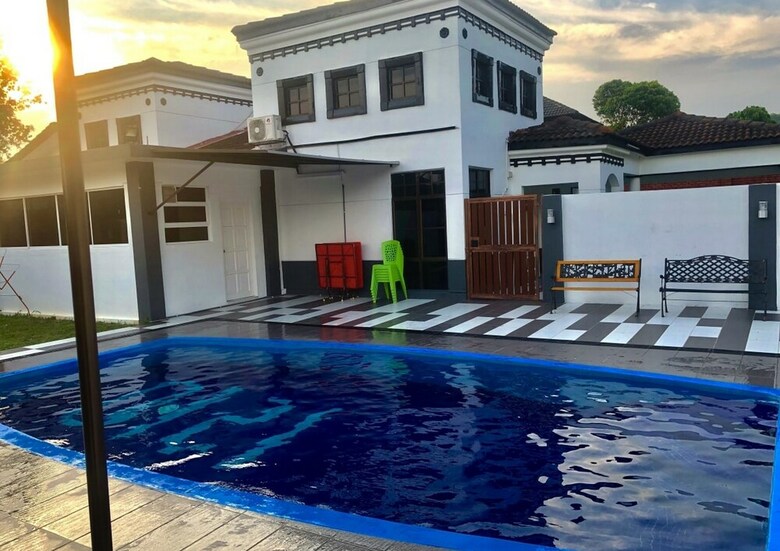 Private Villa With Pool By Azra