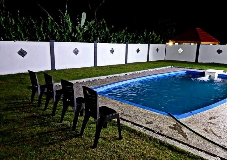Private Villa With Pool By Azra