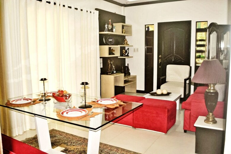 Loria Hotel Tagaytay