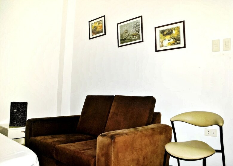 Loria Hotel Tagaytay