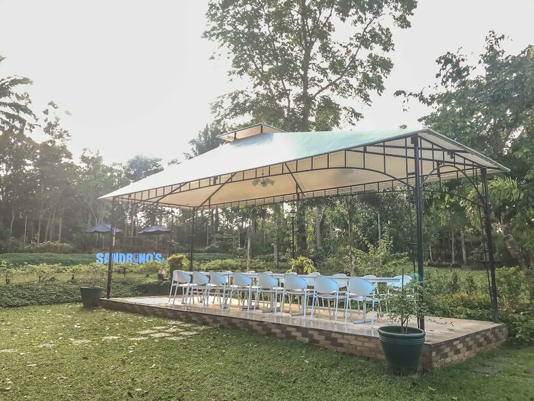 Loria Hotel Tagaytay