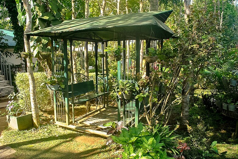 Loria Hotel Tagaytay