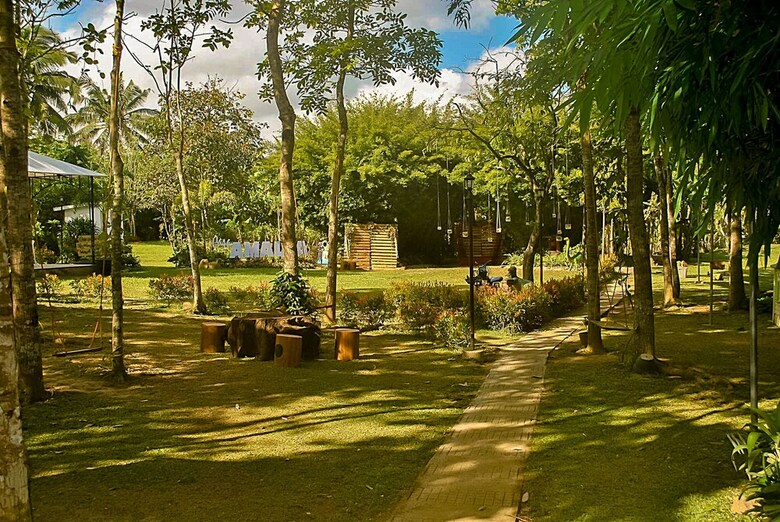 Loria Hotel Tagaytay