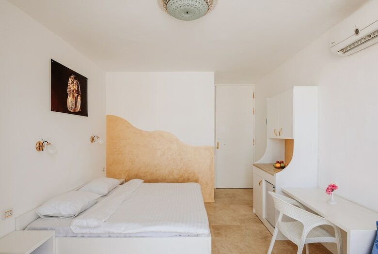 Hotel Desert Moon