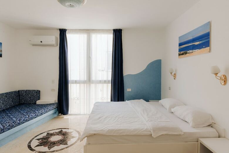 Hotel Desert Moon