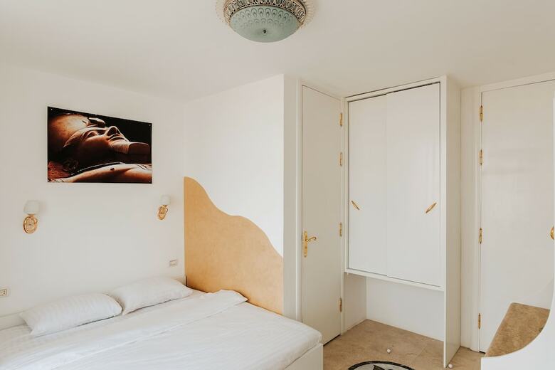 Hotel Desert Moon