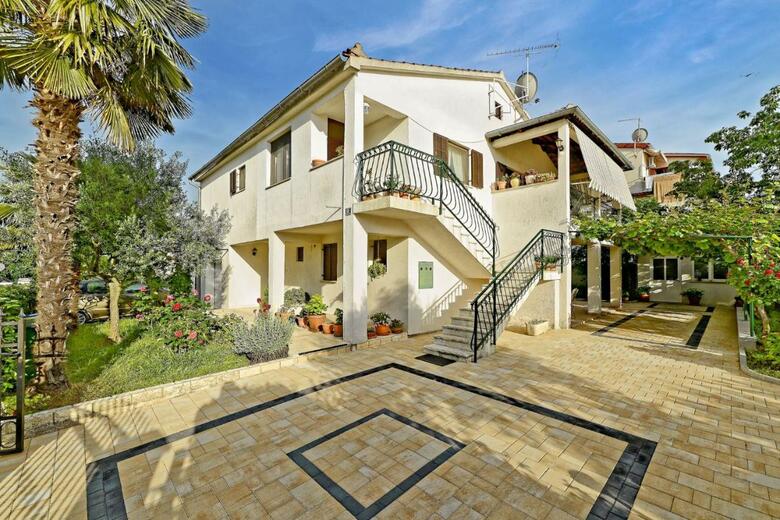 Apartments Crevatin