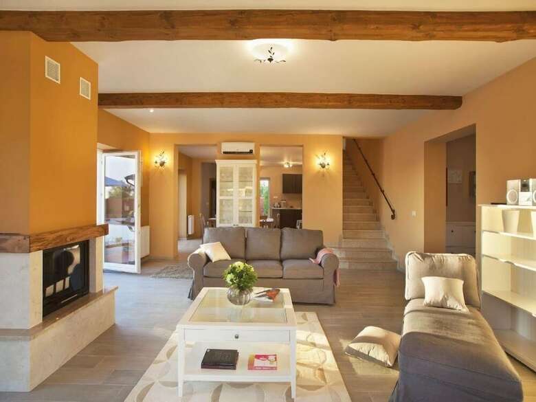 Villas Modena & Luxoria