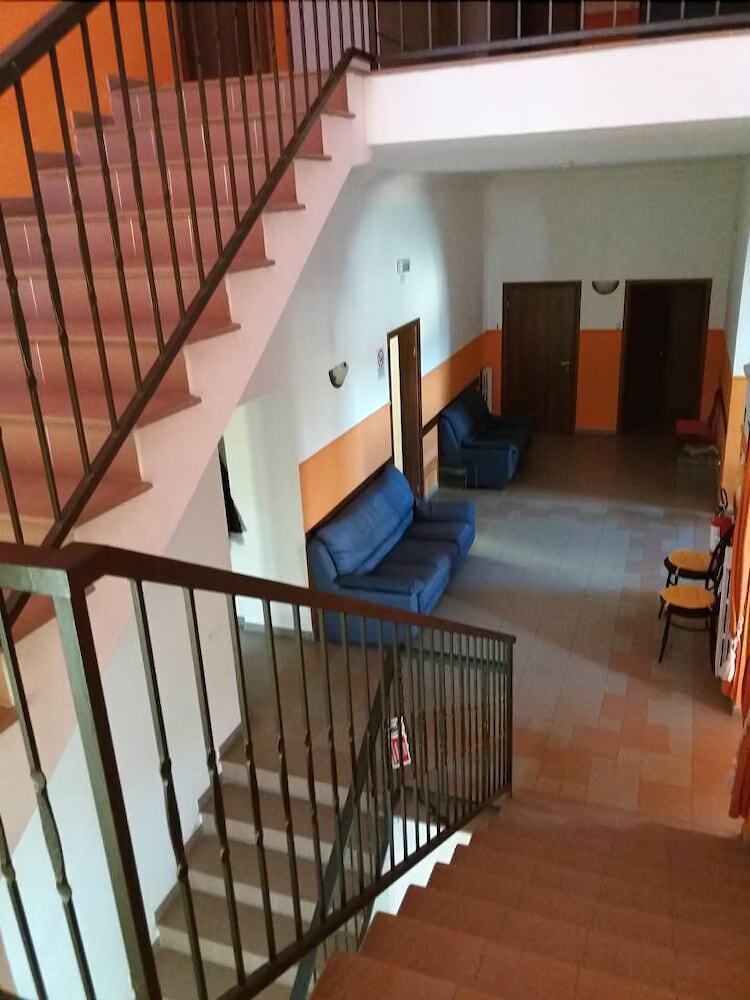Hostal Ostello Ortensi