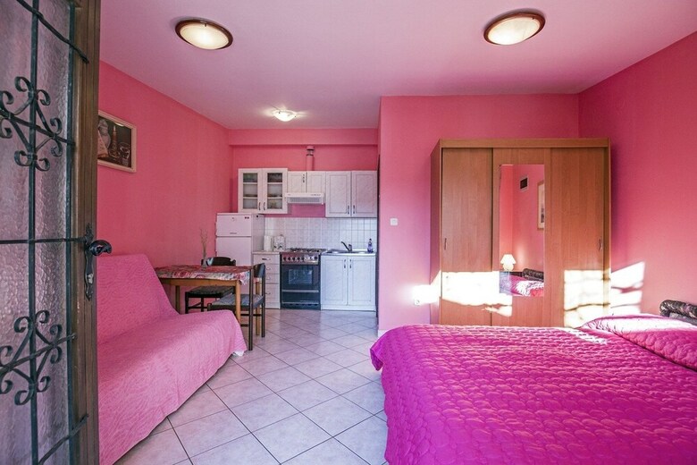 Apartments Biserka