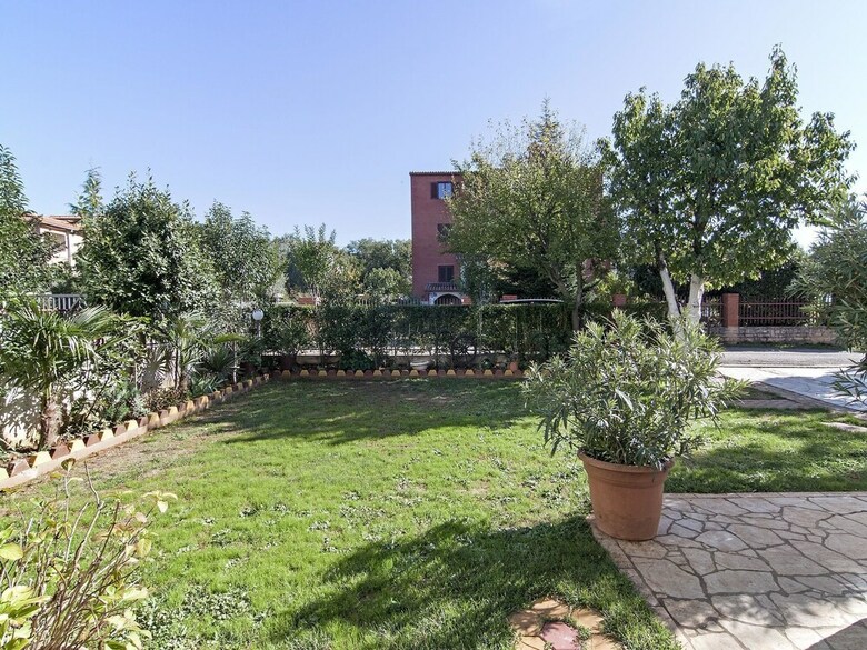 Apartments Ana Valbandon