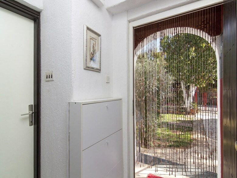 Apartments Ana Valbandon