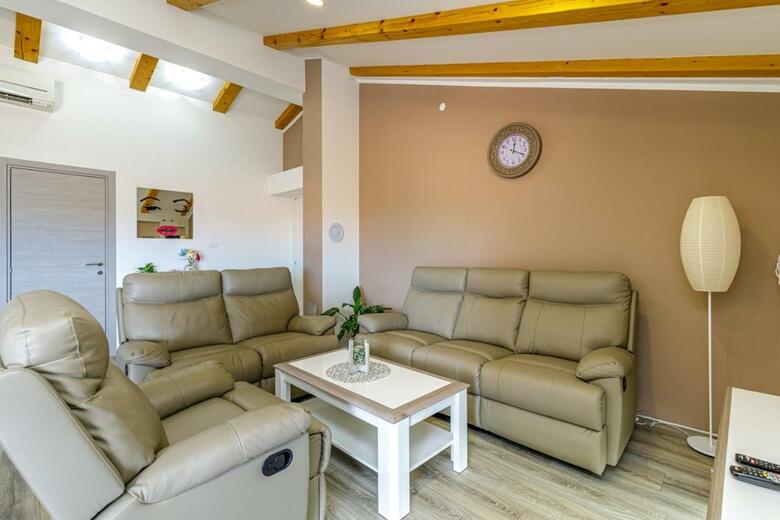 Apartments Mirjana Medulin