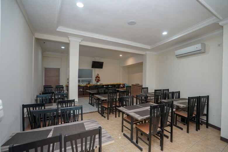 Oyo 987 Hotel Bina Darma