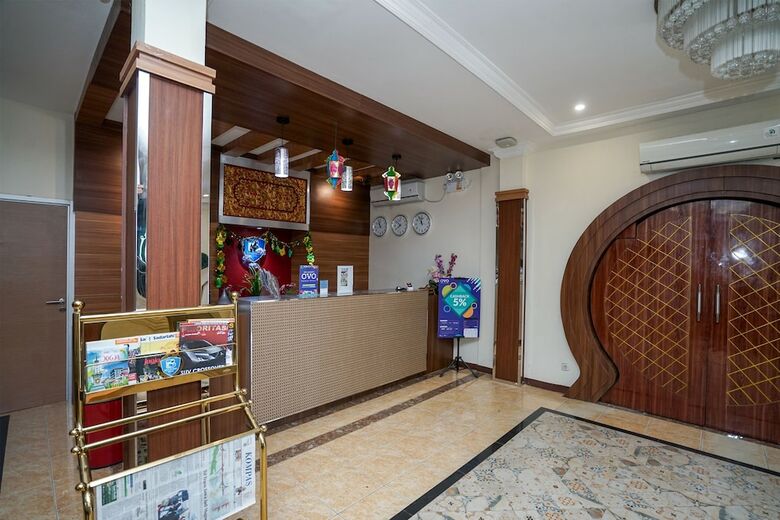 Oyo 987 Hotel Bina Darma