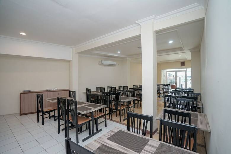 Oyo 987 Hotel Bina Darma