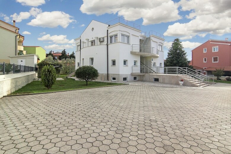 Apartments Villa Zara