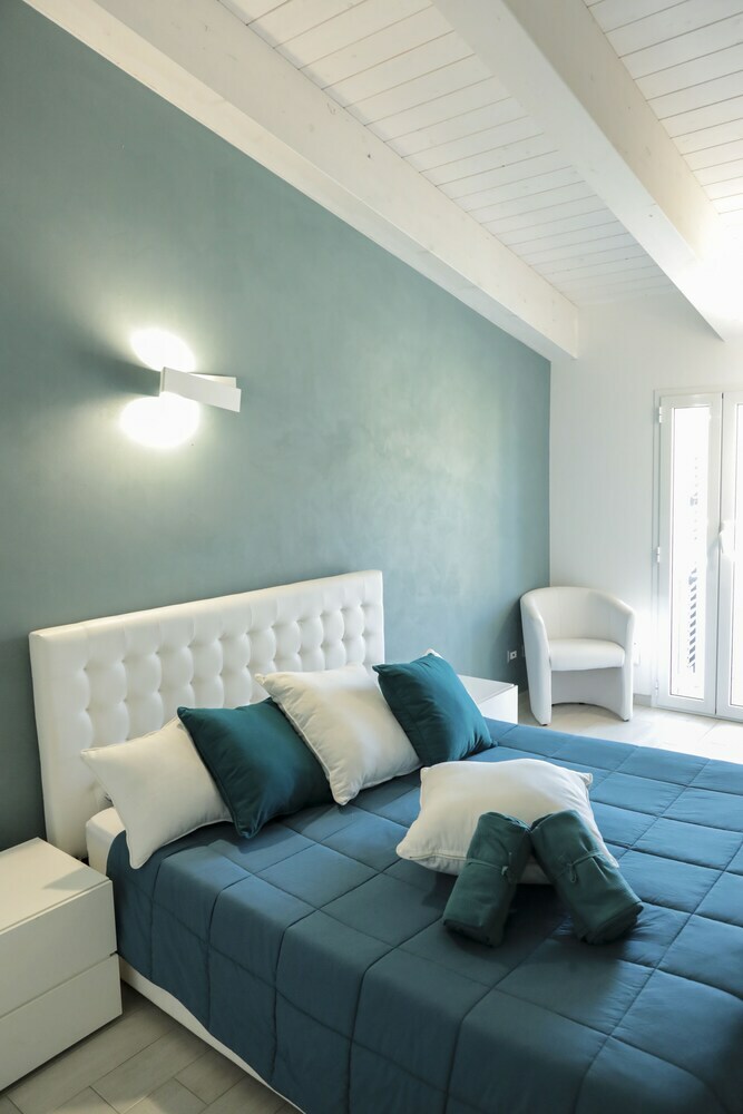 Hotel R & D