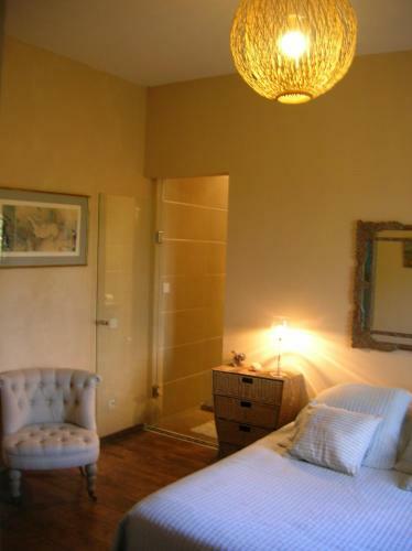 Hostal Chambres D'h�tes Le Mas Des Vignes Dions