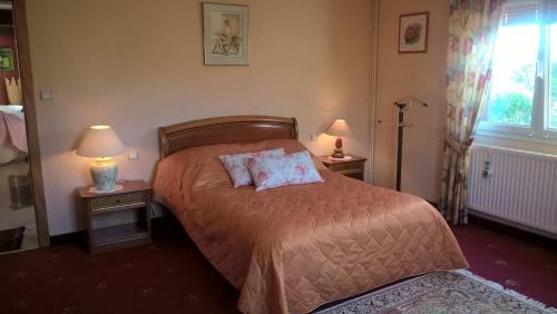 Hostal Maison D'h�tes Les Feuilles D'or