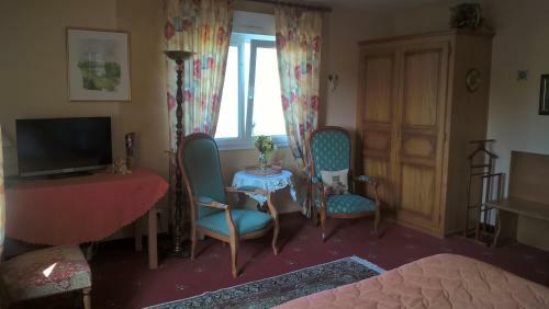 Hostal Maison D'h�tes Les Feuilles D'or