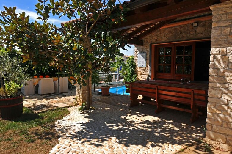 Apartamentos Appartment House Peresiji