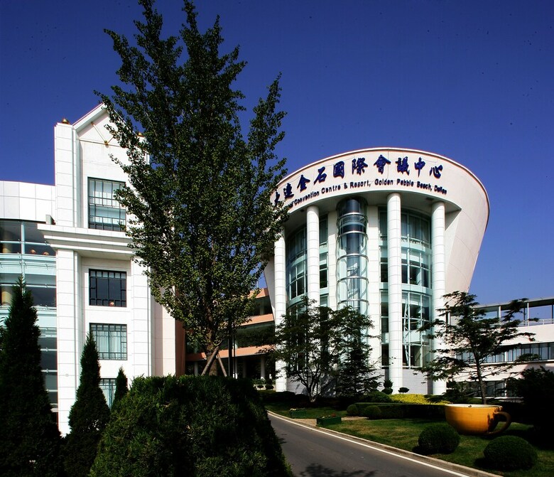 Hotel Golden Pebble International Convention Centre & Resort