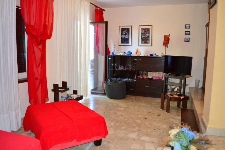 Holiday House Neno