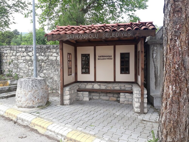 Hotel Dibekonu Konak