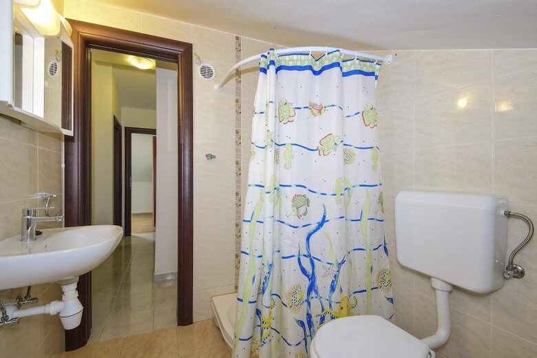 Apartments Komadina M73