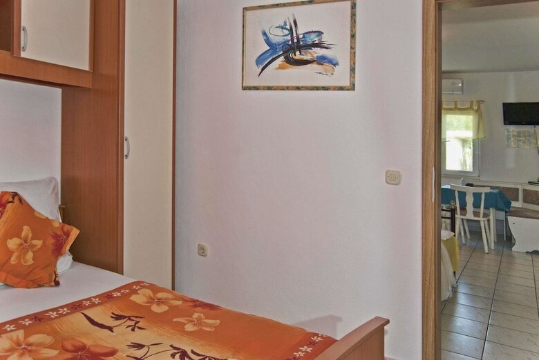 Apartments Zderic