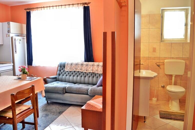 Apartments Desa / A2 Zeleni One Bedroom