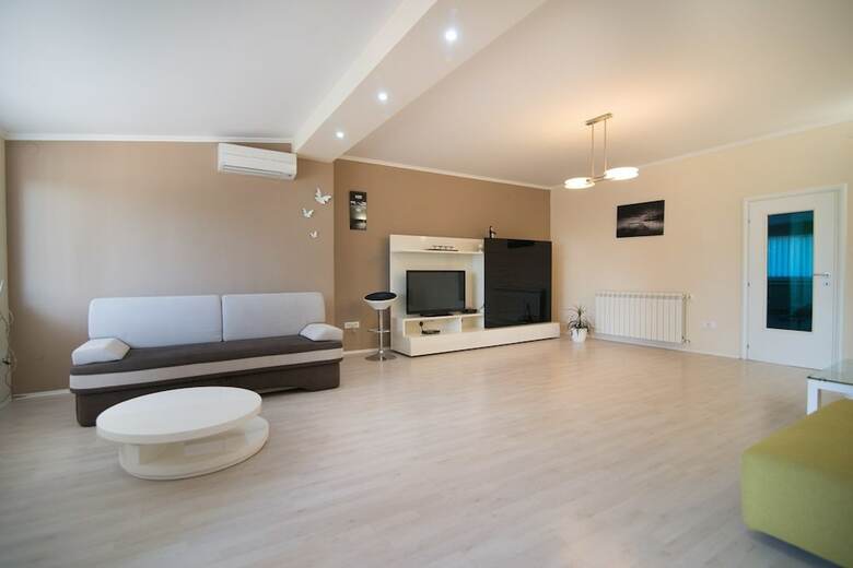 Holiday House Flego