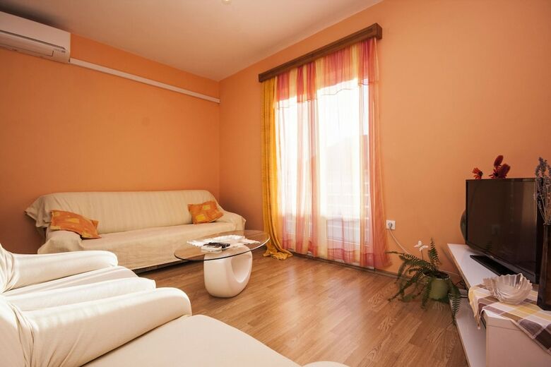 Apartment Juri? / Two Bedroom