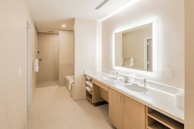Hotel Springhill Suites By Marriott Fort Worth Historic Stockyards