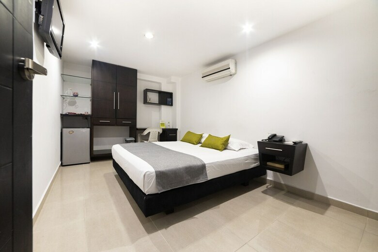 Hotel Ayenda 1236 Platinum Plaza