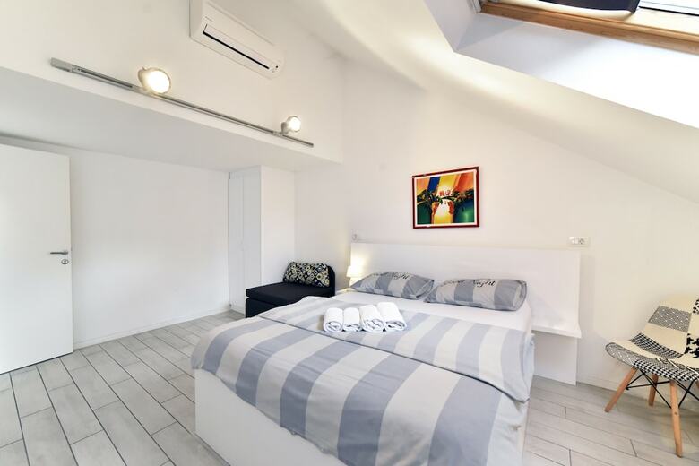 Mika Apartments
